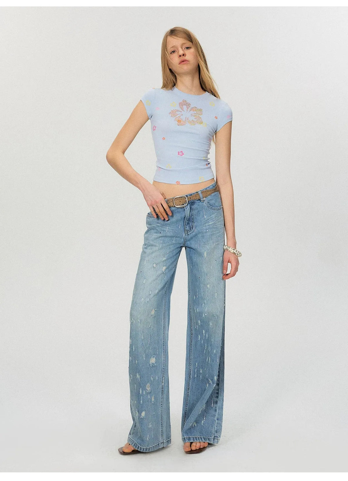 Rhinestone Floral Print Slim Fit Cropped T-Shirt