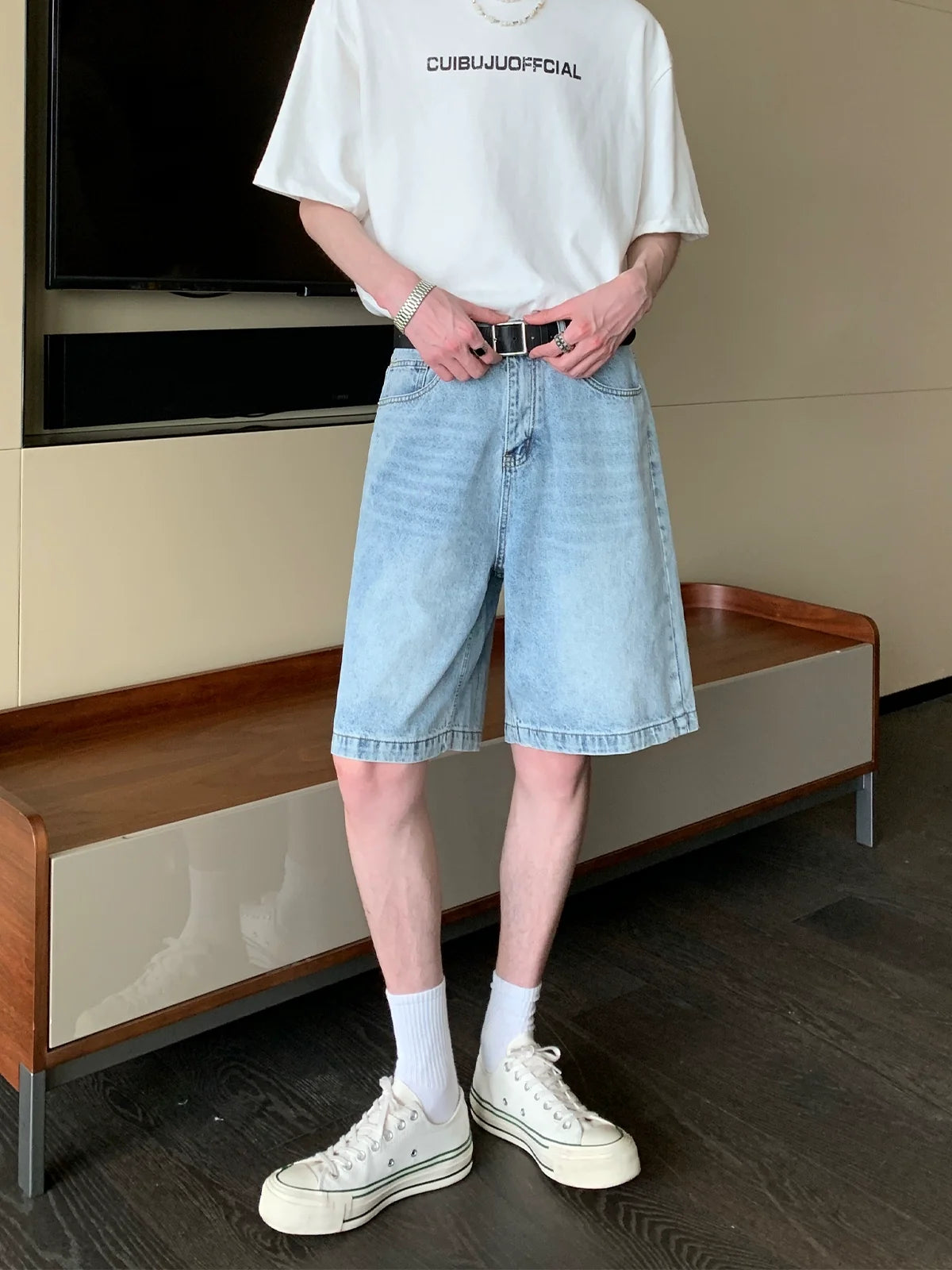 Men's Faded Distressed Straight-Leg Denim Shorts