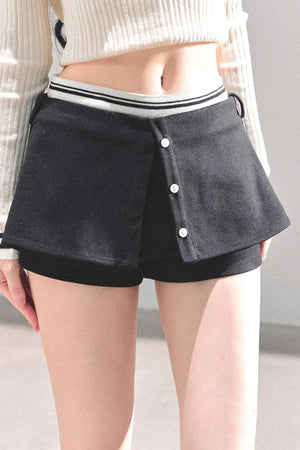 Black Autumn A-Line Shorts