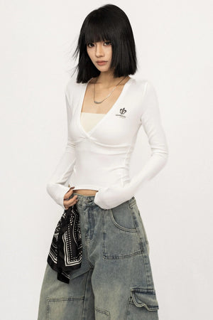 Black V-Neck Long-Sleeved Slim Top