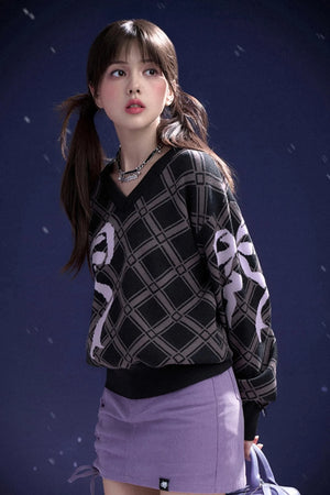 Bow Printed V-Neck Check Sweater