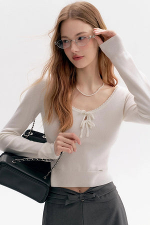 Bow Wavy Lace U-Neck Slim Top