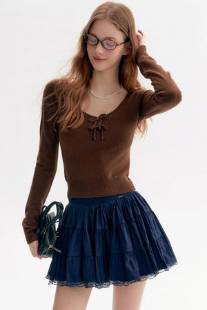 Bow Wavy Lace U-Neck Slim Top