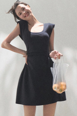 Breeze U-Neck Dress