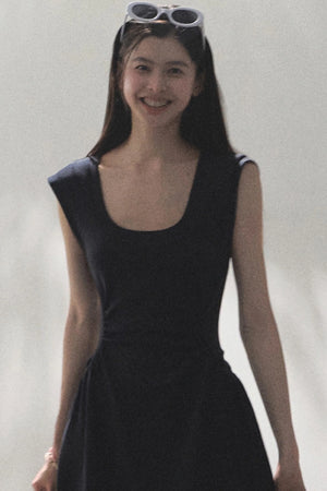 Breeze U-Neck Dress