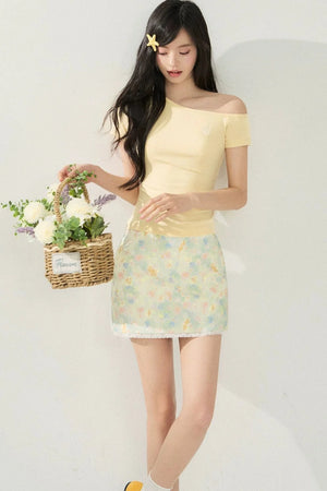 Cropped Off-Shoulder Short Sleeve Top