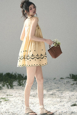 Double-Sided Wave Hem Dress