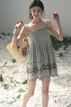 Double-Sided Wave Hem Dress