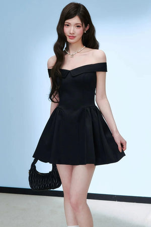 Elegant Off-Shoulder Pleated Dress