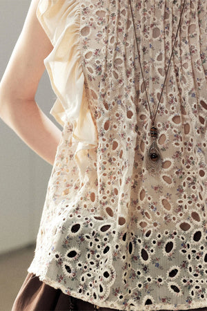 Embroidered Floral Flying Sleeve Top