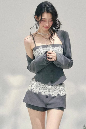 Eye-Catching Lace Spring Vest Set-Up