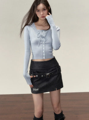 Fake two collarbone knit sweater