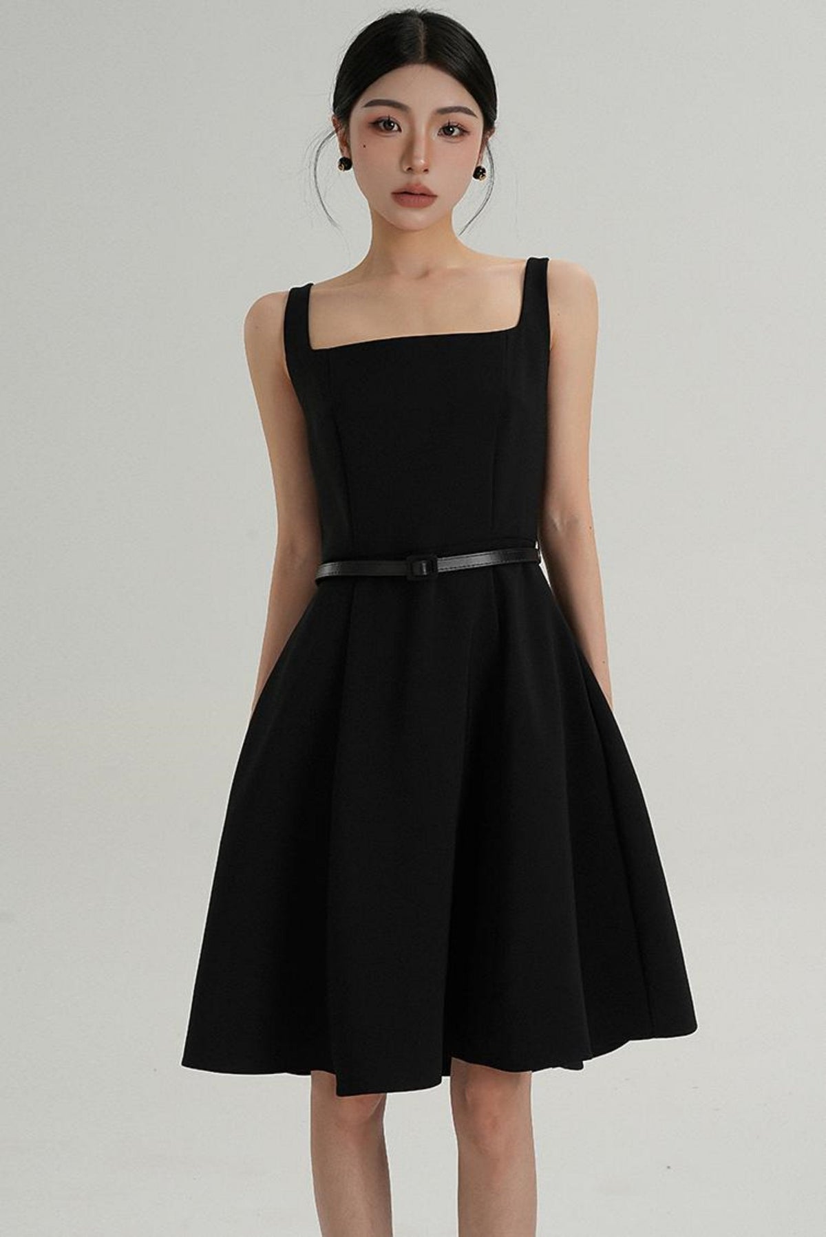 Feminine Silhouette Dress