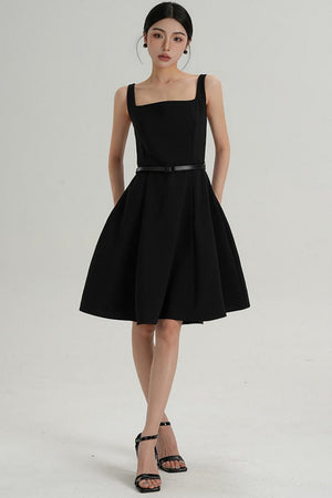Feminine Silhouette Dress