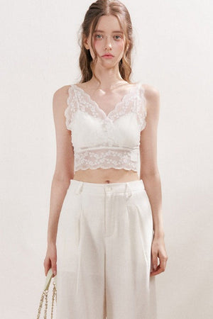 Five-Petal Flower Lace Camisole With Built-In Cup