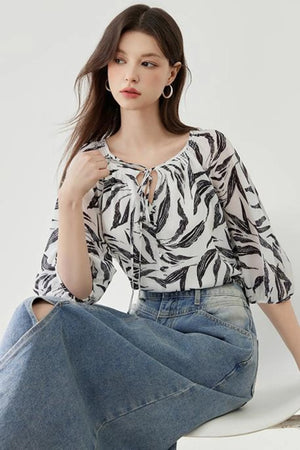 Floral Lantern Sleeve Blouse