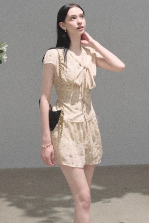 Floral Waist-Cinching Slim-Fit Short-Sleeved Top Skirt Set