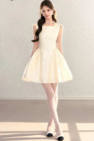 French Sleeveless Cinched Dress