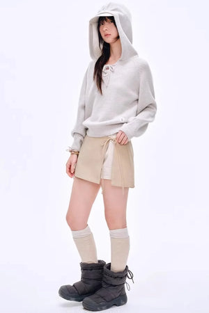 High-Gloss Two-Tone Slouch Socks