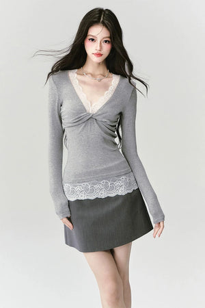 Lace V-Neck Base T-Shirt