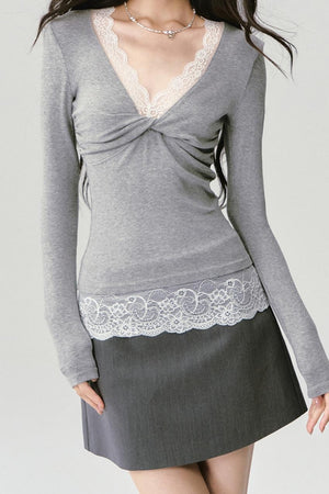 Lace V-Neck Base T-Shirt