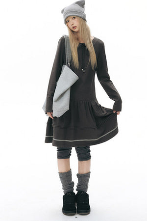 Long-Sleeved Knit Round Neck Tie Dress