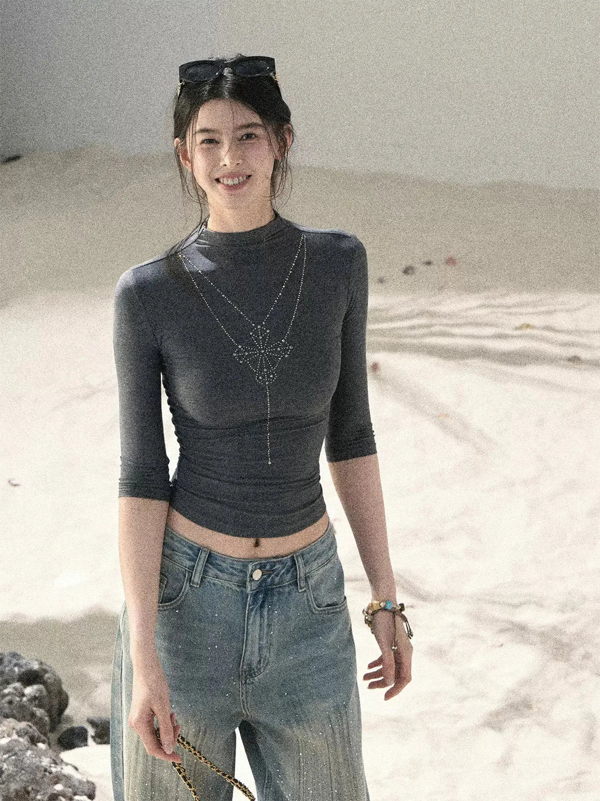 Black Night Fragmented Diamond Half Turtleneck T-shirt
