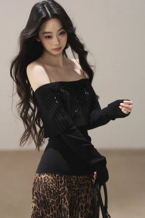 Off-Shoulder Pleated Long Sleeve Top