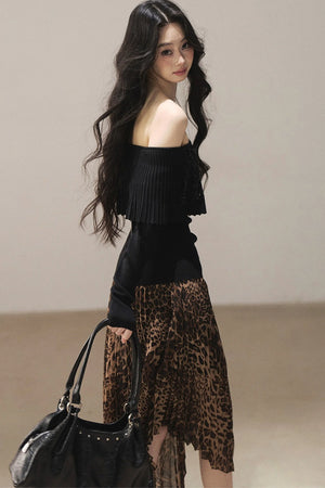 Off-Shoulder Pleated Long Sleeve Top