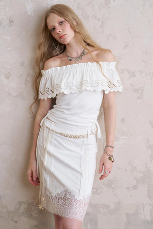 One-Shoulder Lace Wave Top