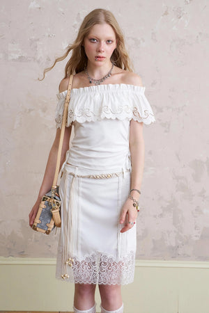 One-Shoulder Lace Wave Top