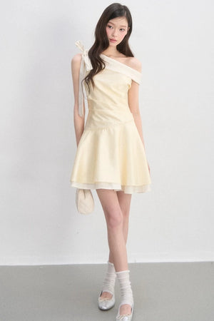 One-Shoulder Waist-Cinching Dress