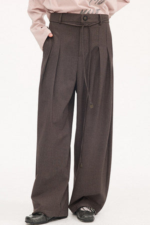 Pleated Curved Wide-Leg Pants
