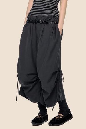 Pleated Wide-Leg Cropped Pants