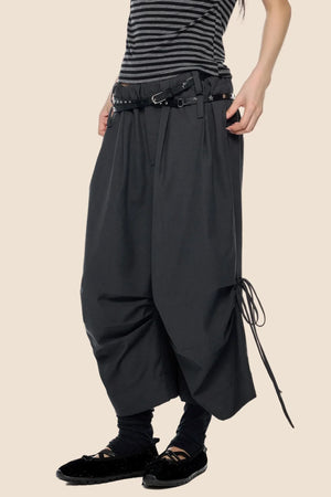 Pleated Wide-Leg Cropped Pants