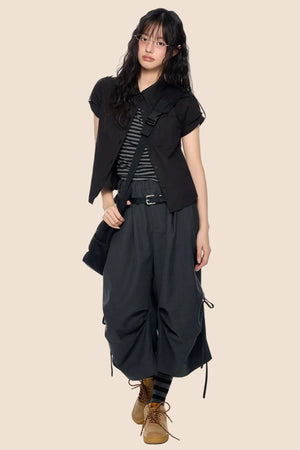 Pleated Wide-Leg Cropped Pants