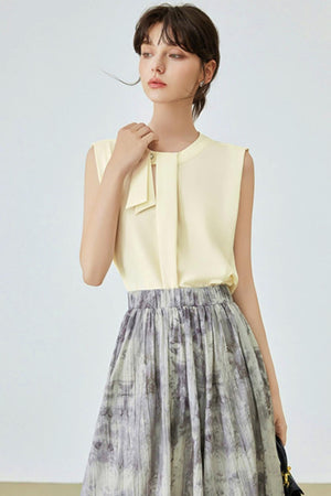 Refined Office Look Sleeveless Top