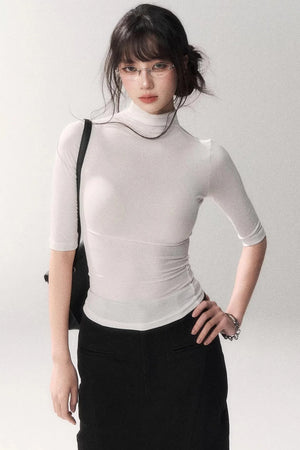 Retro Slim-Fitting Mid-Sleeve Top