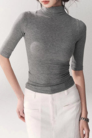 Retro Slim-Fitting Mid-Sleeve Top