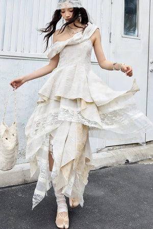 Sculpture-Like Twisted Collar Two-Piece Skirt Set-Up