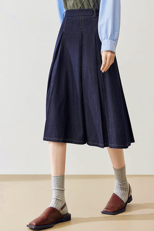 Slim A-Line Retro Denim Skirt