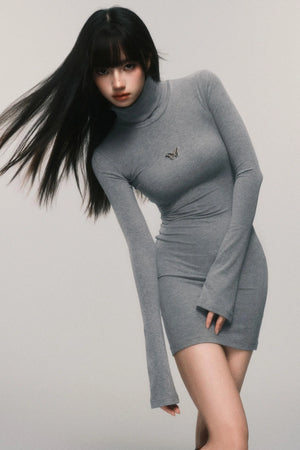 Slim Fit Bell Sleeve Midi Dress