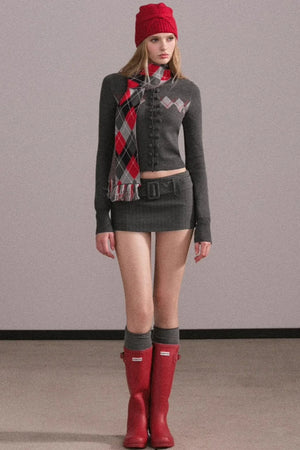 Slim Hip-Hugging Skirt