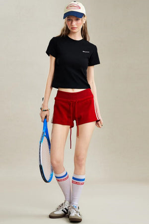 Slim Shoulder Embroidery Graphic T-Shirt