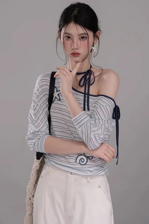 Starfish Off-Shoulder Tee
