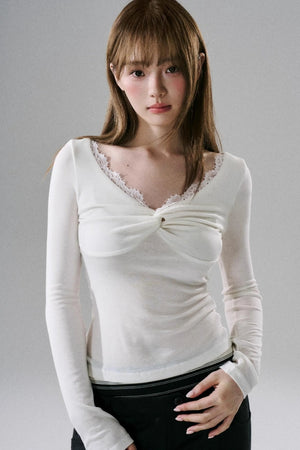 Stretch Lace Slim Fit Base Top