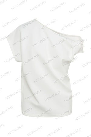 Three-Dimensional Twist Shoulder Top