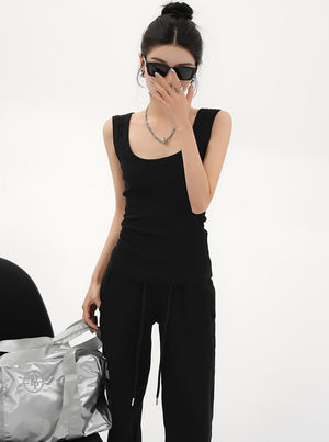 U-Neck Slim Wide Shoulder Top
