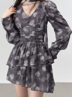 V-neck large floral waist long sleeve dress