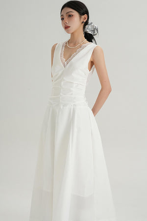 V-Neck Slim Pleated Lace Dress